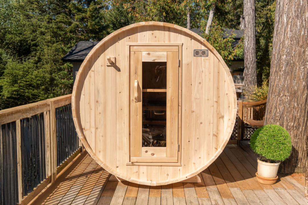 LeisureCraft Harmony 4-Person Traditional Barrel Sauna