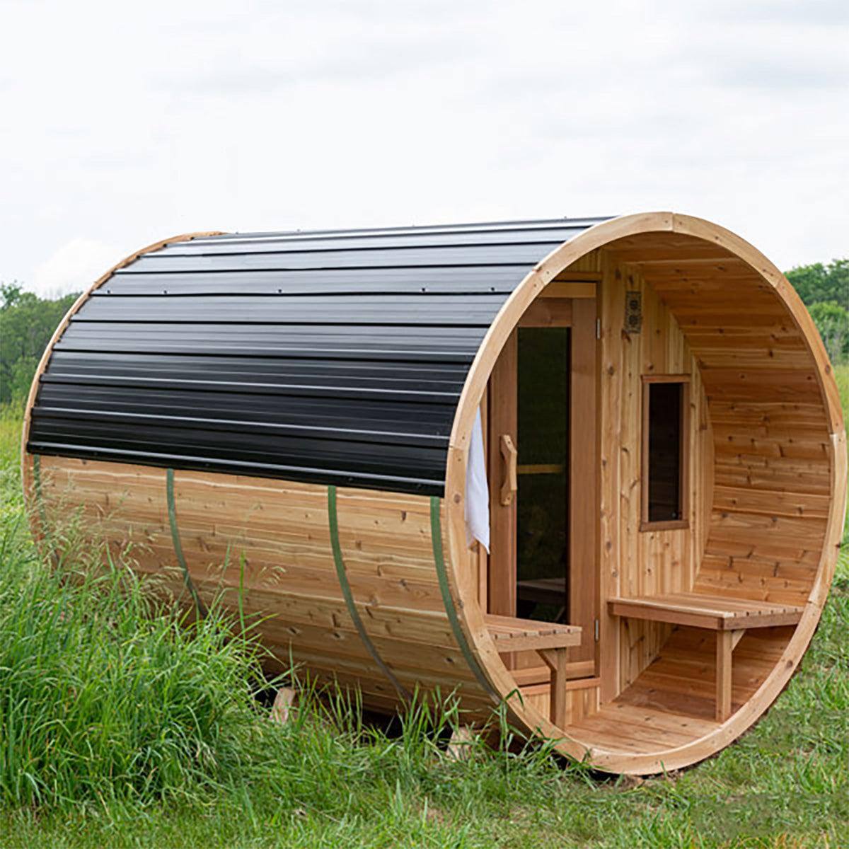 LeisureCraft Tranquility 5-Person Traditional Barrel Sauna